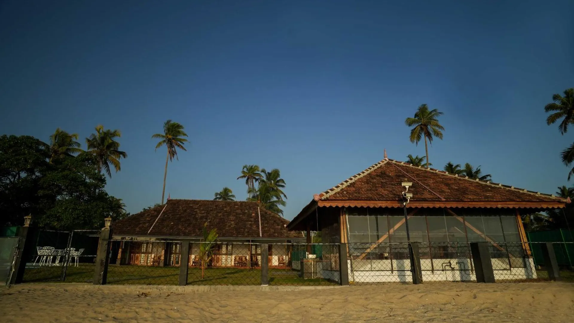 Ragas - Marari Beach Villa By Perfect Stays Alappuzha Rum i privatbostad